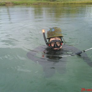 подводная находка !:) отличный головной убор ))