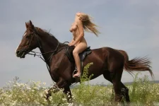 devushka008.webp