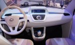 1303713907_201104221259_geely_mccar_shanghai_auto_show_9.jpg
