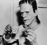 1347431129_frankenstein_10.webp