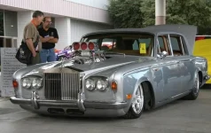 1360002145_drag_rolls_01.webp