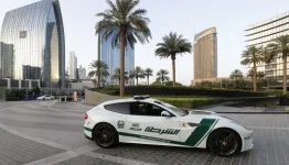 1367405818_dubai_cop_supercars_07.webp