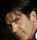98523373_4979645_AntonioBanderas6_1_.webp