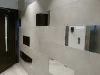у лифта.webp