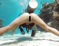 Ufsn3F32fvR.webp