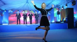 12044578.webp