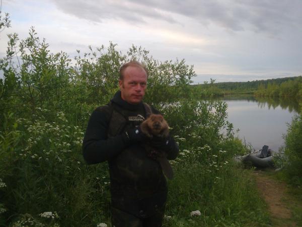 Бобра поймал , более флегматичного создания не видел!
(даже не кусается)