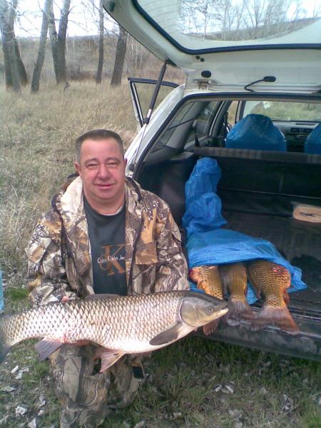 Фотки021 белый амур и сазанчики