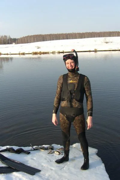 нанырялся, довольный и это спустя 3 часа))) + под км пехом обратно по берегу и снова в воду)))