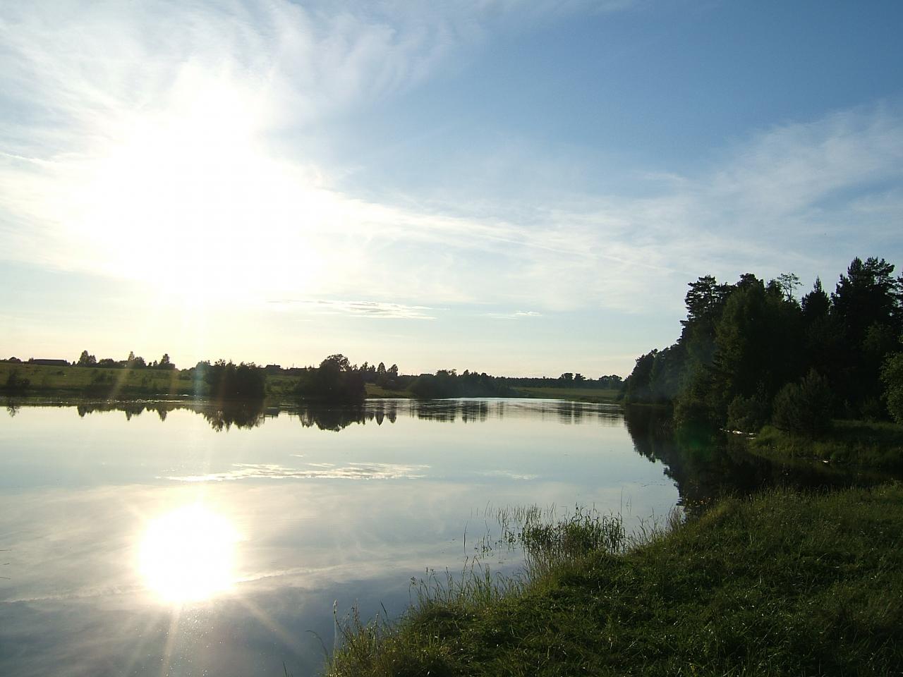 Река Юхоть , Ярославской обл.ЛЕТО 2006 .