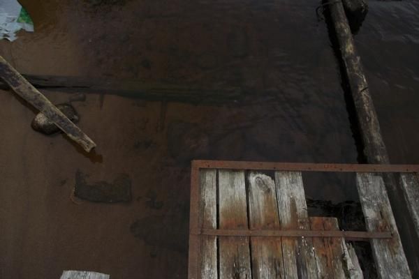 Снова темная чистая вода