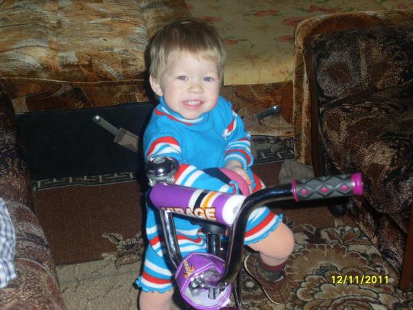 Тоже рыбка,тока маленькая ещё