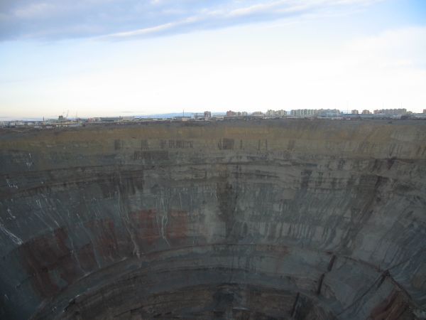 Трубка МИР и город Мирный