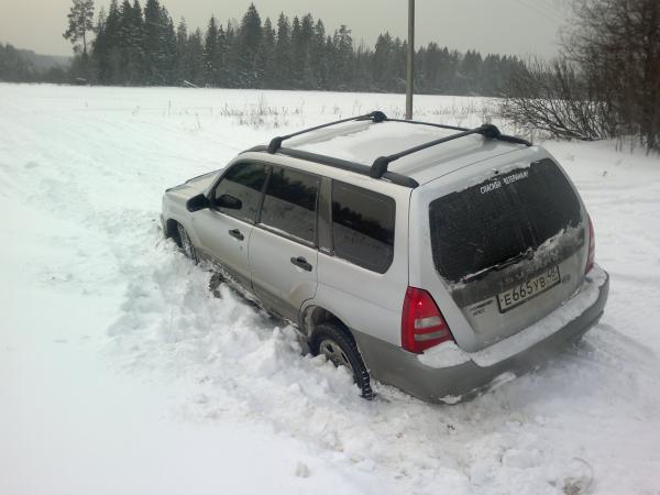 Улетел в поле))))