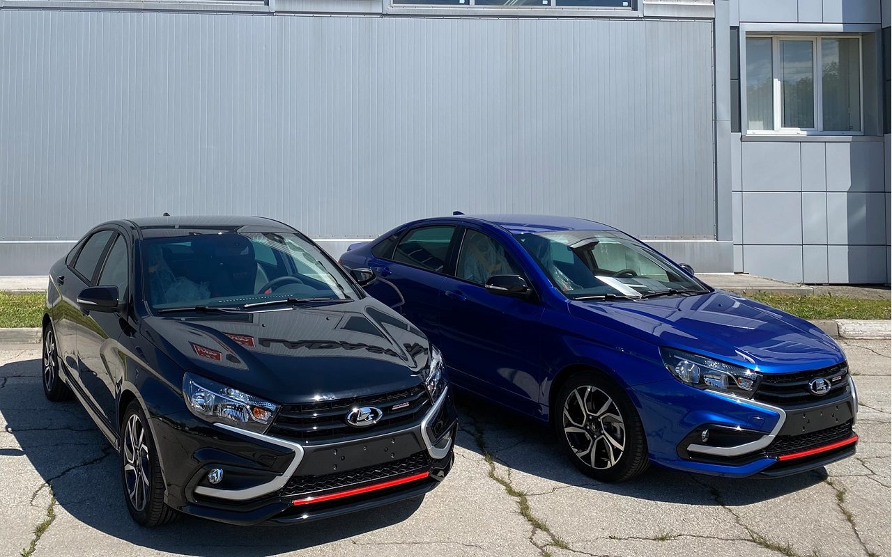 lada-vesta-sport-получила-новый-цвет.-Почему-то-«<b>дайвинг</b>» lada-vesta-sport-получила-новый-цвет.-Почему-то-«<b>дайвинг</b>»