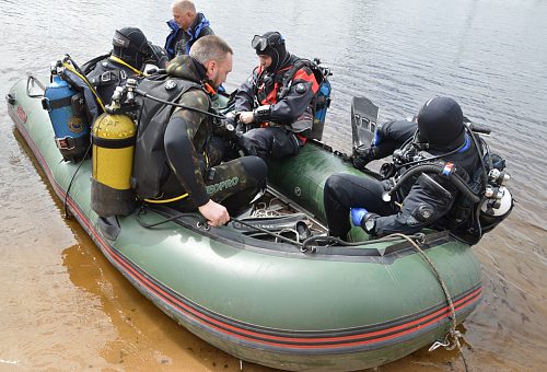 Тверские-<b>дайверы</b>-отметили-День-Волги-погружением-в-реку Тверские-<b>дайверы</b>-отметили-День-Волги-погружением-в-реку
