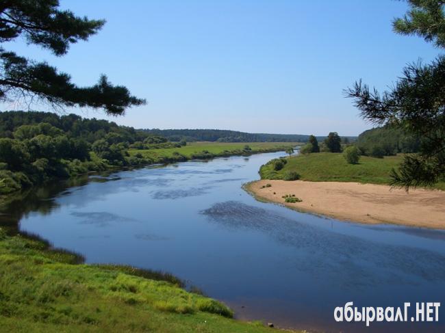 1279073131_ugra