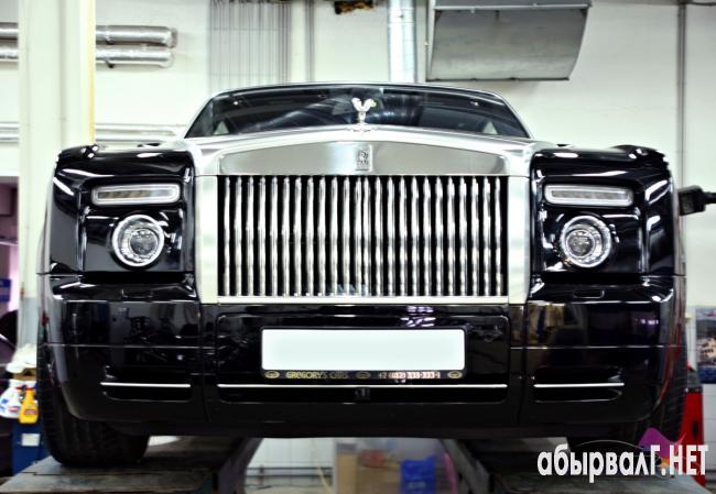 1372086942_front_-rolls-royce