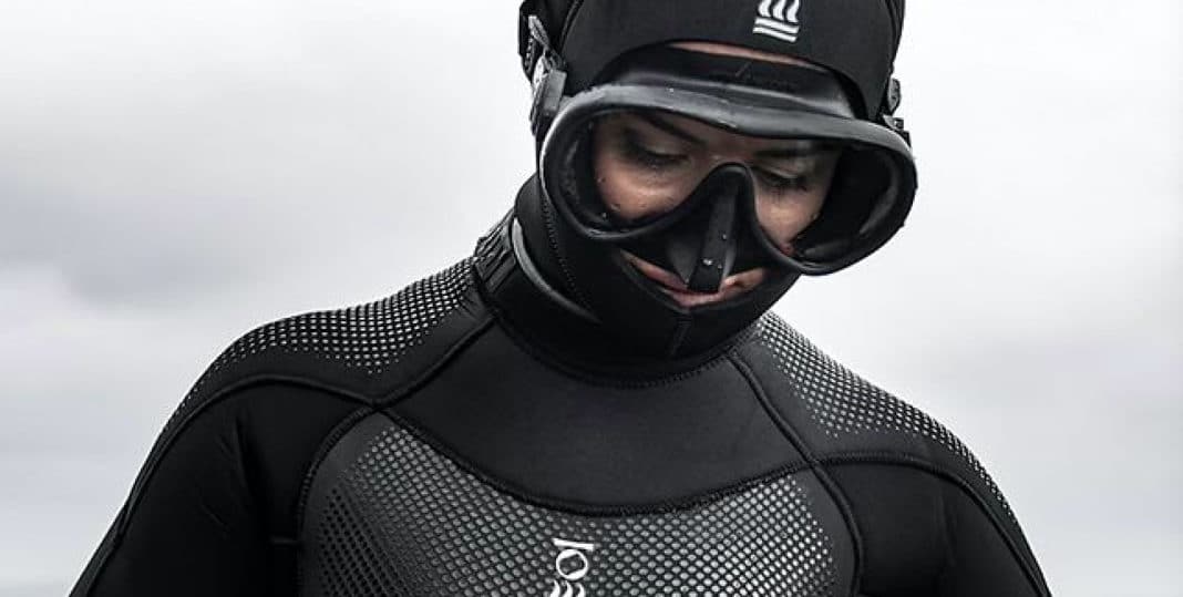 fourth-element-unveils-new-7mm-xenos-wetsuit,-neoprene-hooded-vest fourth-element-unveils-new-7mm-xenos-wetsuit,-neoprene-hooded-vest
