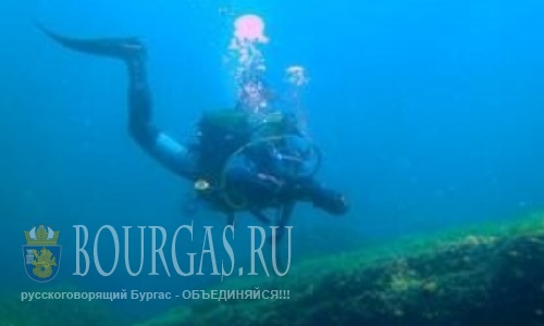 Рождество-в-Бургасе-Дайверы-отмечают-на-дне-Черного-моря Рождество-в-Бургасе-Дайверы-отмечают-на-дне-Черного-моря