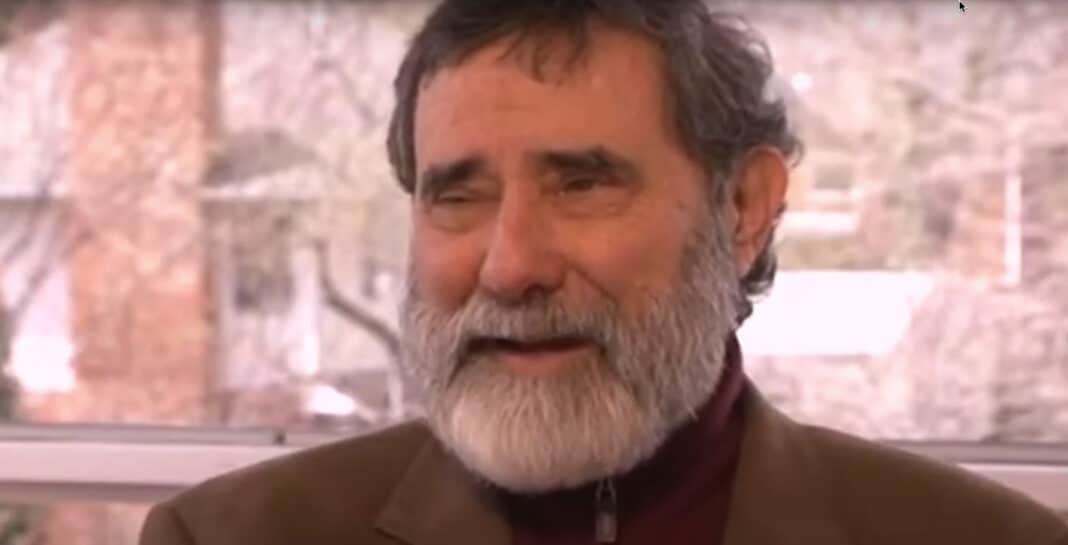famed-national-geographic-underwater-photographer-emory-kristof-passes-away famed-national-geographic-underwater-photographer-emory-kristof-passes-away