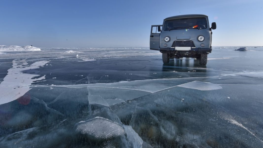 Фото: Arisa Chattasa на Unsplash (https://unsplash.com/photos/fast-furious-movie-still-VhZyzcUZPOM)